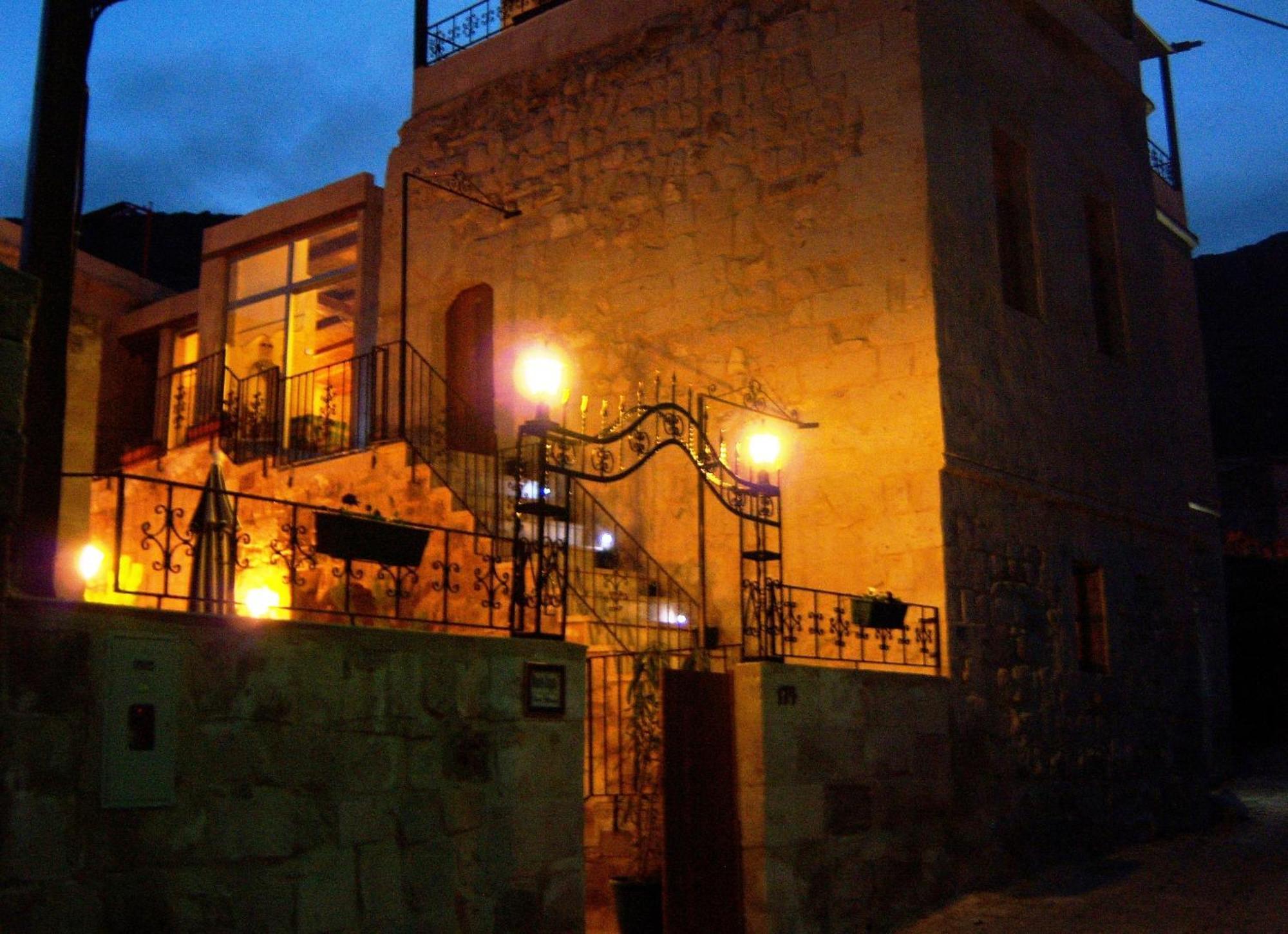 Monte Cappa Cave House Bed and Breakfast Ürgüp Buitenkant foto