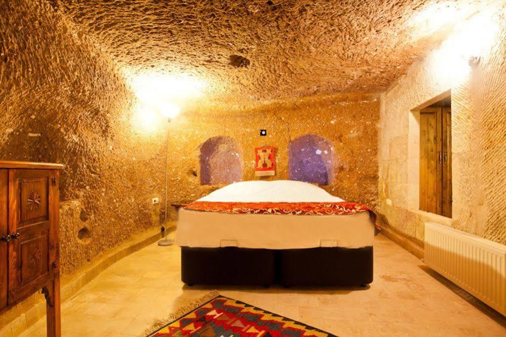 Monte Cappa Cave House Bed and Breakfast Ürgüp Buitenkant foto
